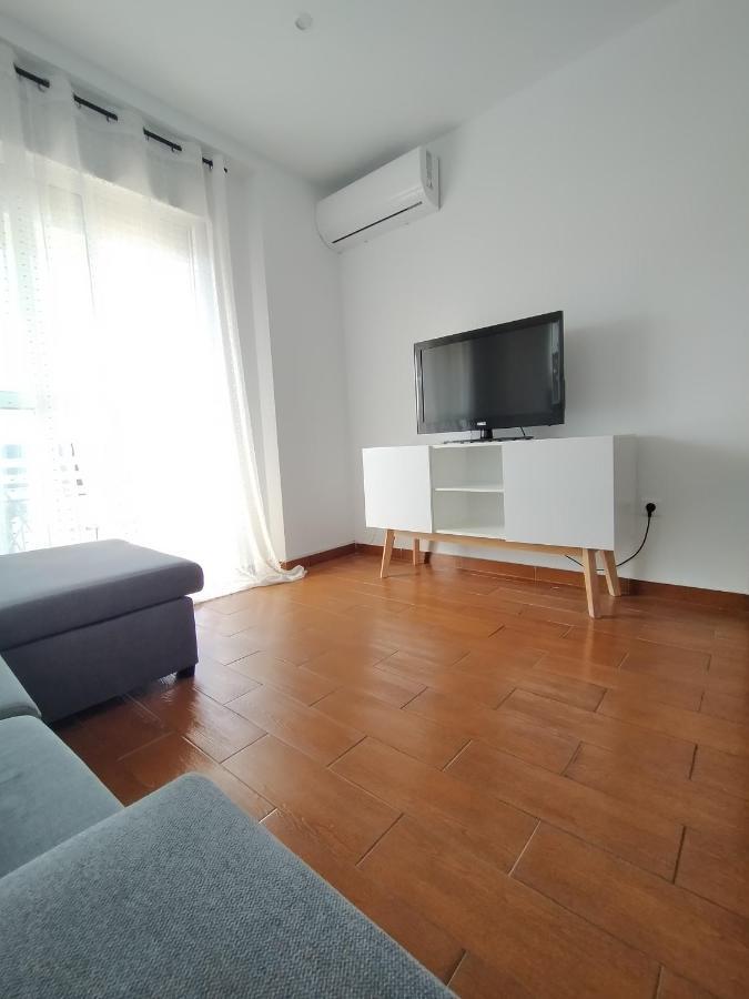 Апартаменты Apartamento Del Mercado Аямонте Экстерьер фото